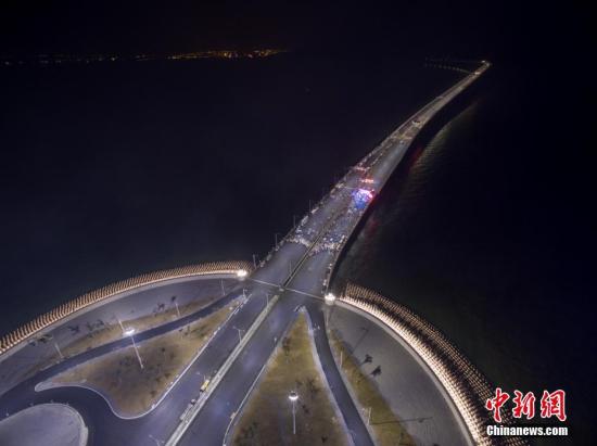 中国央企建成世界最大断面公路隧道