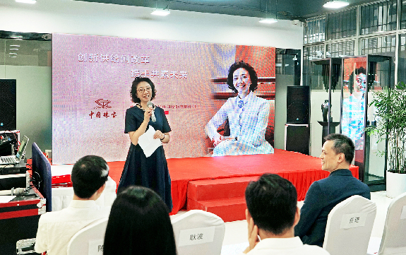 智未来首饰“920就爱你”情感定制项目发布