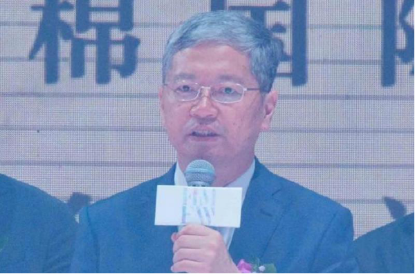 2018红棉国际男装周开幕，计文波带来震撼首秀