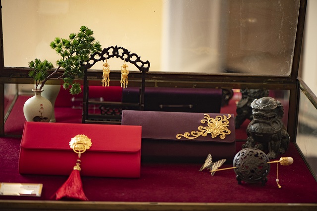 “萃华宫匠非遗花丝文化臻品全球巡展启航发布会”于法国卢浮宫成功举办